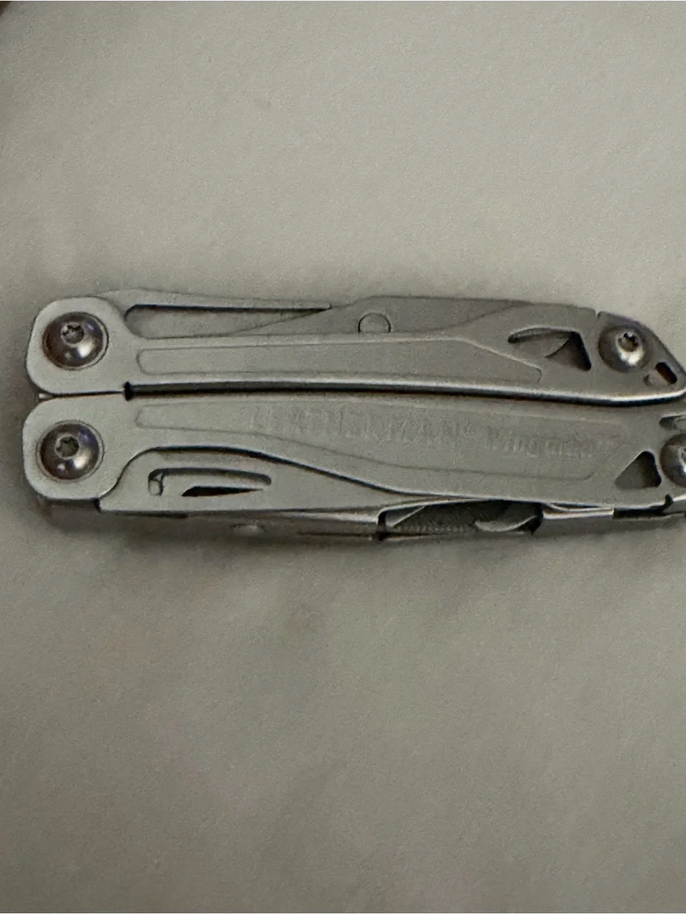 Leatherman Wingman MultitoolCompact Multi-Tool Silver Tools EDC Carry Belt Clip